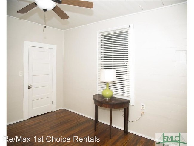 Building Photo - 2 br, 1 bath House - 102 Smith Ave