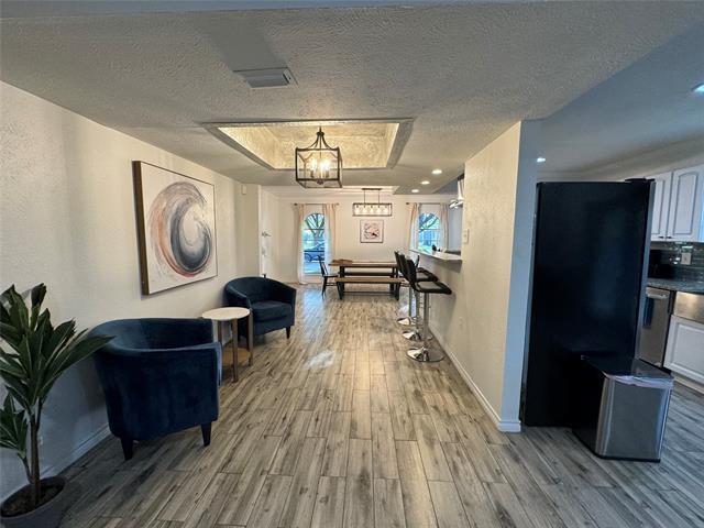 Foto del edificio - 4905 Avery Pl