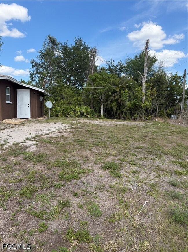 Foto del edificio - 2804 River Ridge Blvd