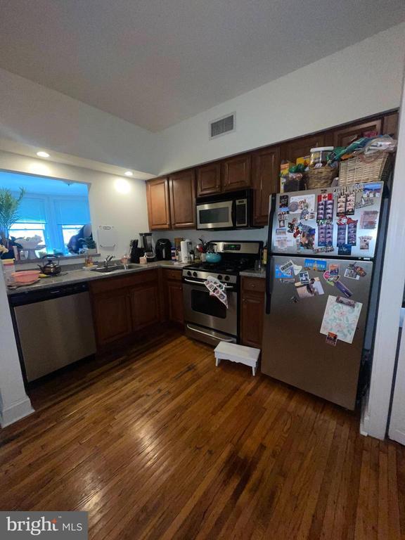 Foto del edificio - 129 S 18th St