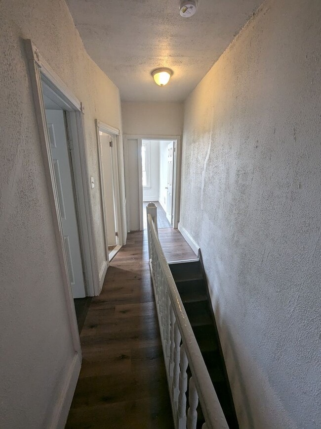 Building Photo - Remodeled Home - Strawberry Mansion
