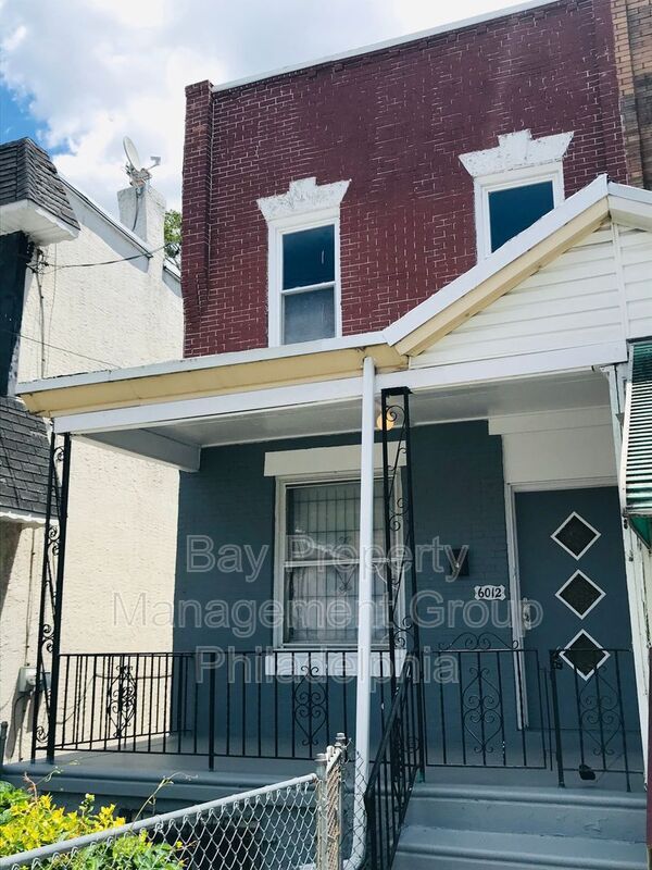 Building Photo - 6012 Greenway Ave