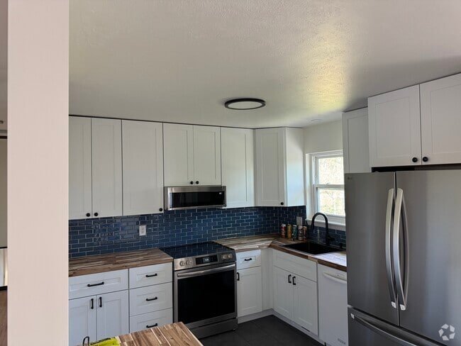 Building Photo - 4640 Macky Way