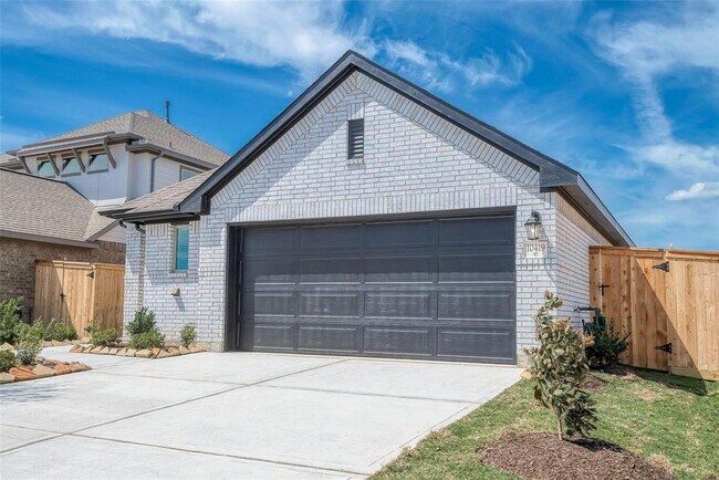 Building Photo - 10439 Shining Dawn Wy