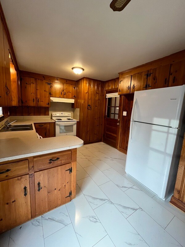 Foto del edificio - 2923 Amity Garden Ct