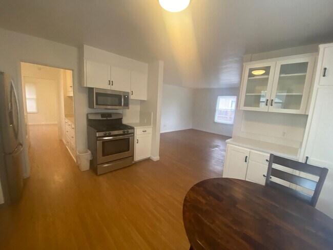 Foto del edificio - 6921 Adams Ave