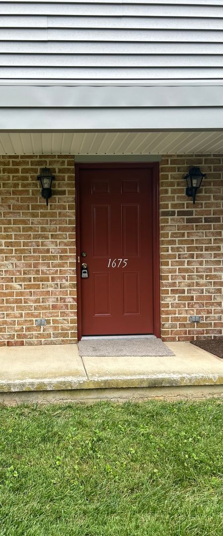 Building Photo - 1675 Long Dr