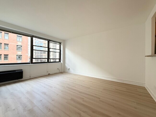 Foto del edificio - 850 N Dewitt Pl