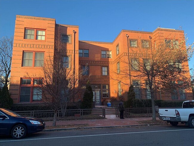Building Photo - 1900 11th St NW