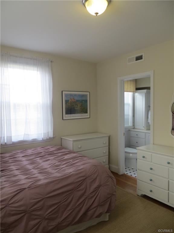 Building Photo - 56 E Lock Ln