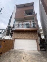 Building Photo - 150 Carson Ct