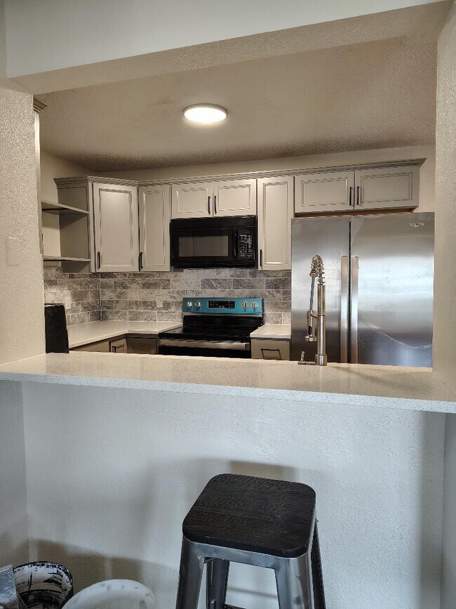 Foto del edificio - 194 Santa Clara Dr