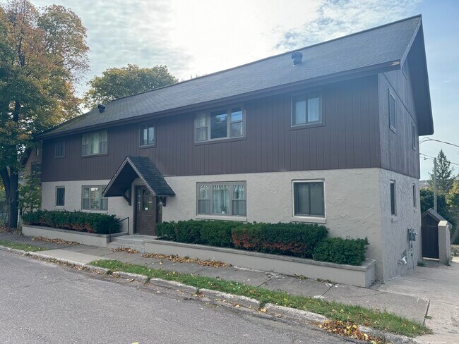 Foto del edificio - 930 Elm St