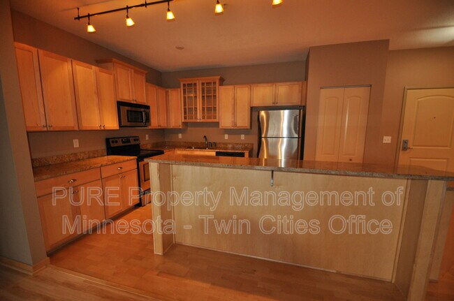 Foto del edificio - 4132 Vernon Ave S
