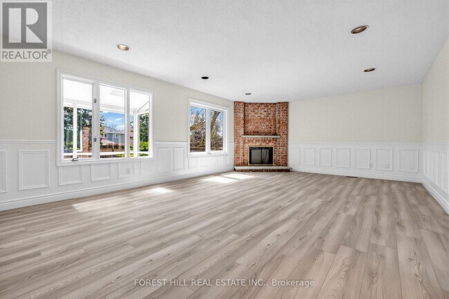 Building Photo - 477 Cummer Ave