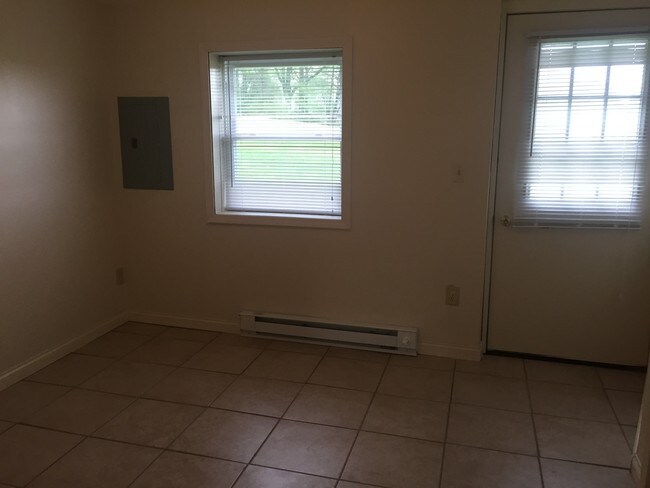 Bedroom1/Office - 609 Grove City Rd