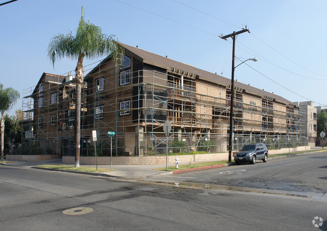 Foto del edificio - Ross Apartments