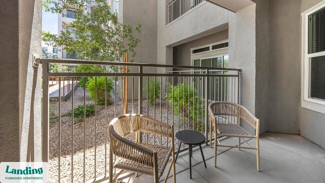 Building Photo - 1260 E University Dr