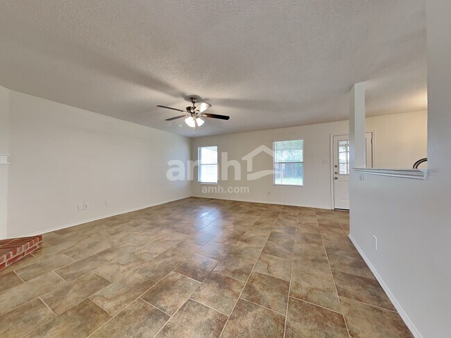 Foto del edificio - 1415 Stewart Drive