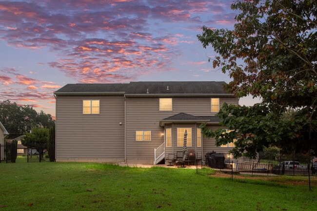 Building Photo - 21 Noel Dr