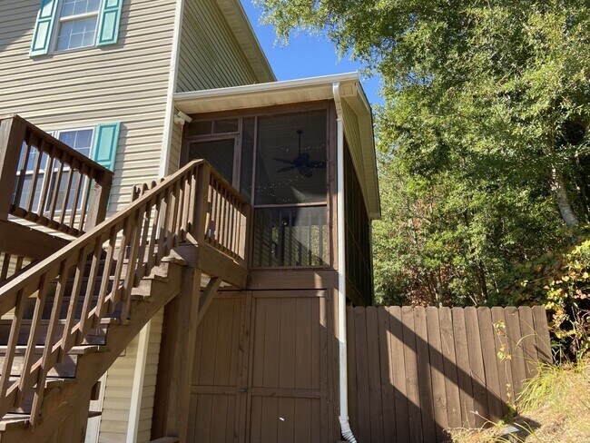 Foto del edificio - Beautiful home in Emerald Isle.