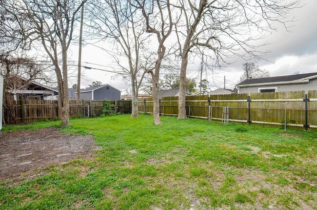 Foto del edificio - 7424 Stanwick Dr