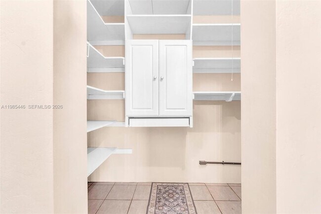 Foto del edificio - 211 SE 1st Terrace