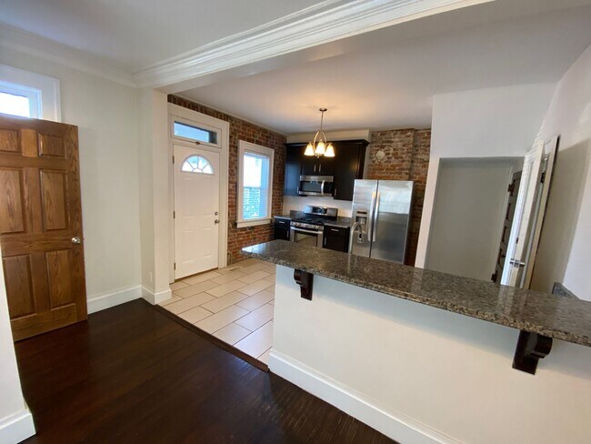 Foto del edificio - 1475 Worthington St