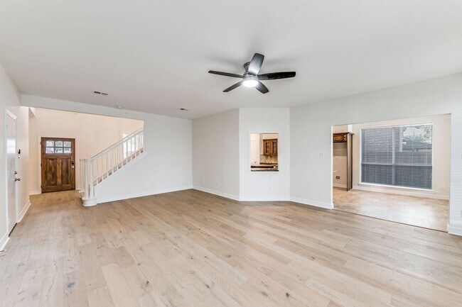 Building Photo - 2908 Shadywood Ln