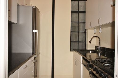 Foto del edificio - 20 E 80th St