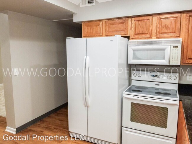 Building Photo - 3 br, 1 bath House - 1645 NW 81st St
