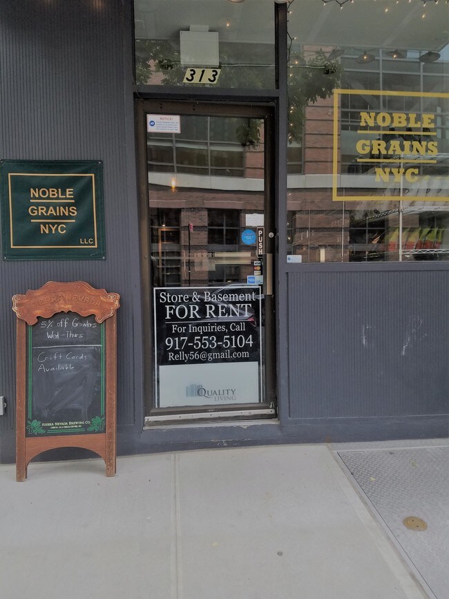 Building Photo - Yorkville Properties
