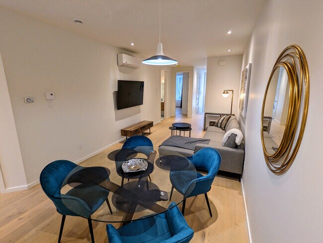 Building Photo - 1281 Rue Rachel E