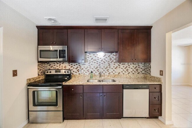 Foto del edificio - 6711 3rd St N