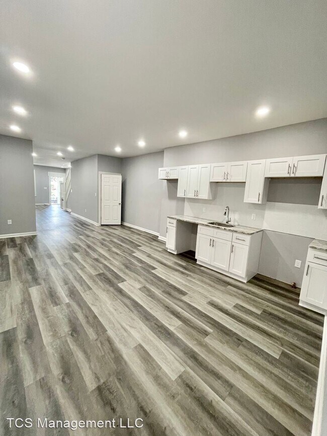 Building Photo - 4 br, 1.5 bath House - 4930 Brown Street (V)