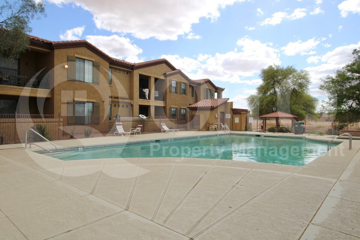 Foto principal - 1456 E 9th St