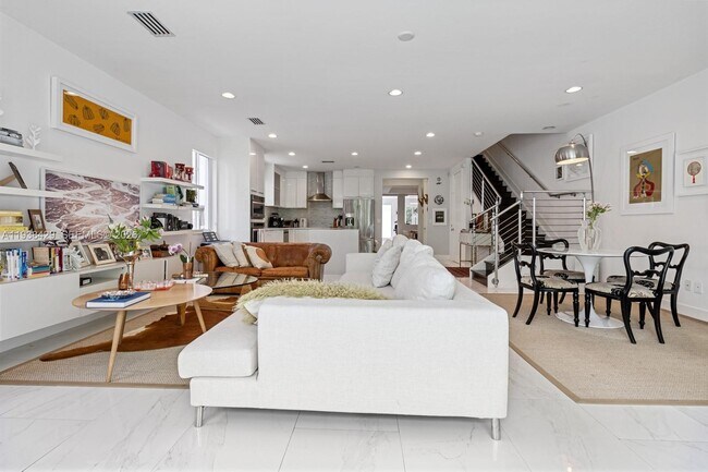 Foto del edificio - 2930 Catalina St