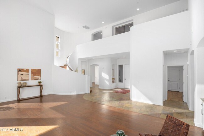 Building Photo - 13325 N Manzanita Ln