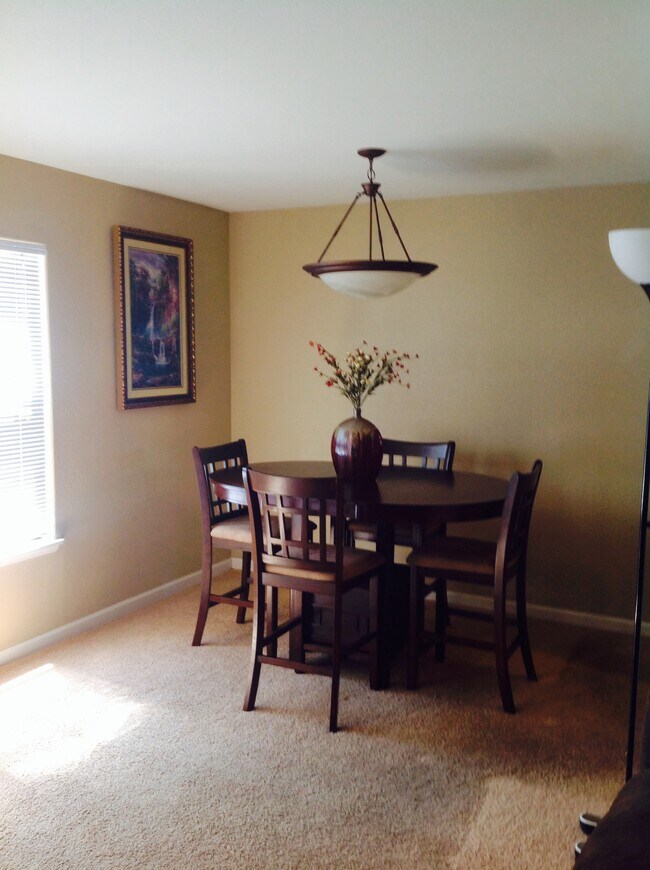 Building Photo - 6651 N Campbell Ave