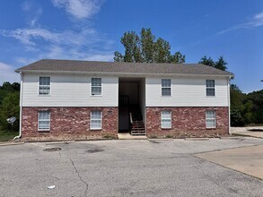 Building Photo - 3712 Randall Dr
