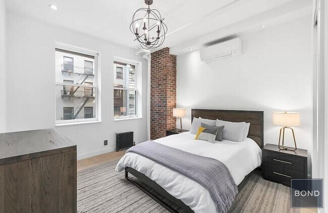 Foto del edificio - 9 E 16th St