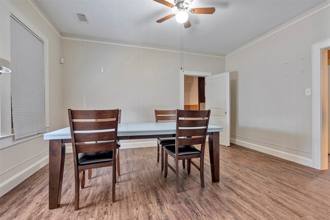 Building Photo - 4322 Avenue R 1/2