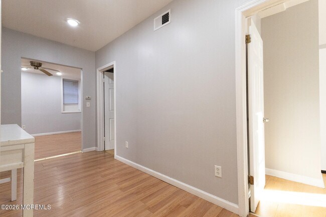 Foto del edificio - 158 Terrace Ave