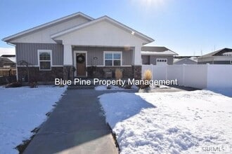 Building Photo - 705 Birmingham Ln