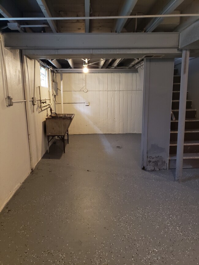 Foto del edificio - 3744 W 86th St