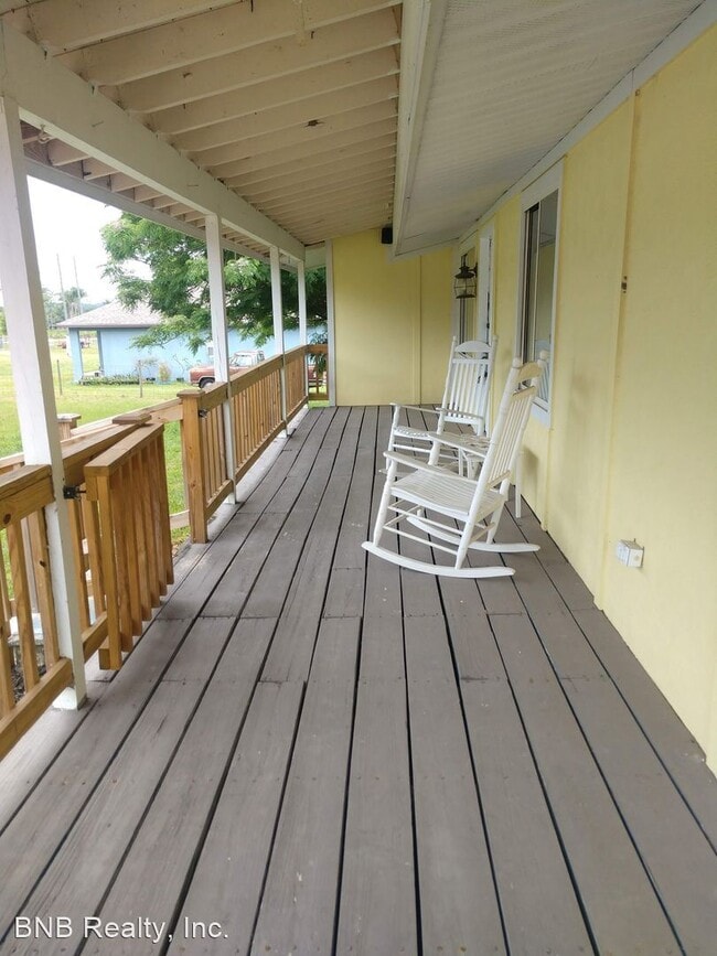 Building Photo - 3 br, 2 bath House - 10025 Pine Island Road