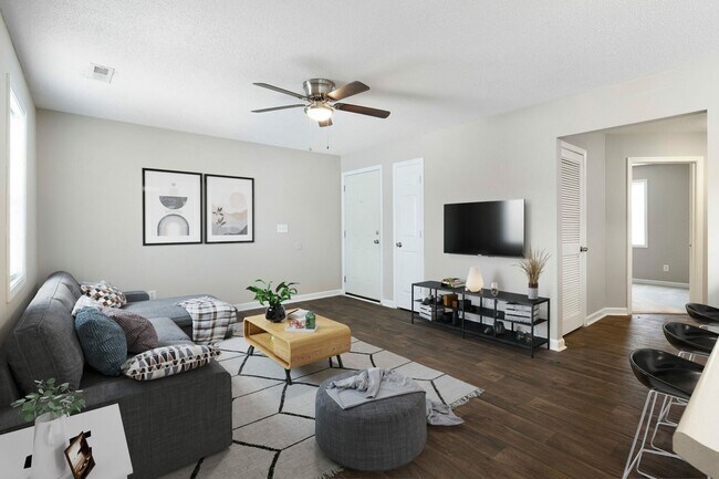 Building Photo - Bremen Square