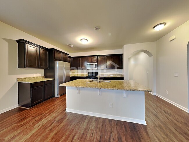 Foto del edificio - 407 Dunnwood Ct
