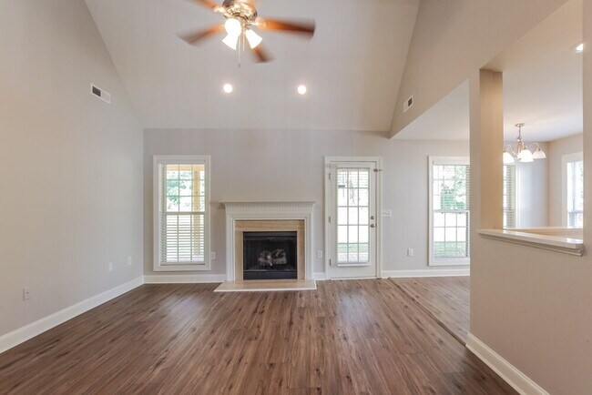 Foto del edificio - 1052 Enderbury Dr