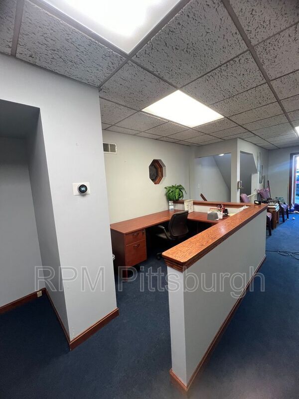 Building Photo - 606 California Ave